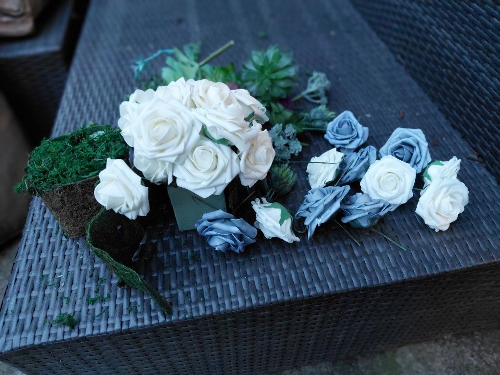 Artificial Flowers And Metal Garden Art Indoor