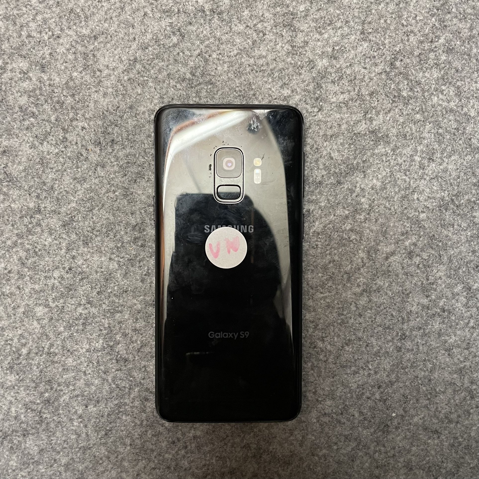 Samsung Galaxy S9 | Unlocked | Comes with store warranty| Free Cable & Charger | Unlocked | Comes with store warranty| Free Cable & Charger