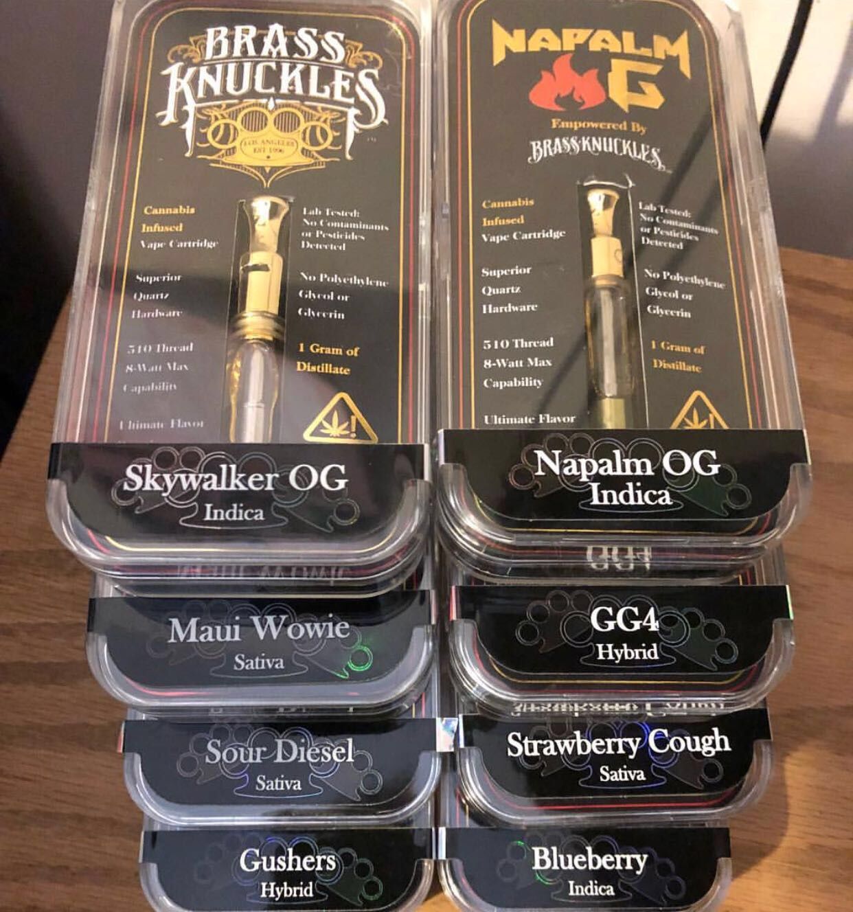 Brass knuckles and Kingpens Full G Only for Sale in Miami, FL