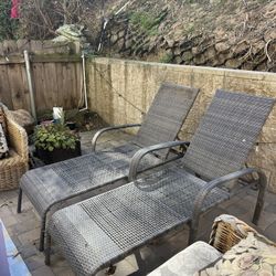 2 Outdoor Lounge Chairs