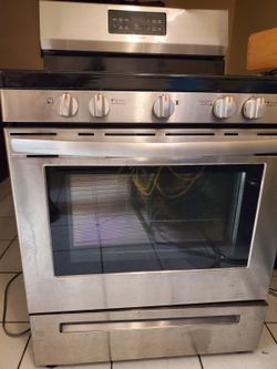 Frigidaire Stainless Steel gas Range