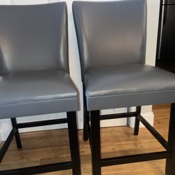 Wayfair 2 New Kitchen Counter Chairs. . Mint condition. Framingham . Pick up /cash only. 