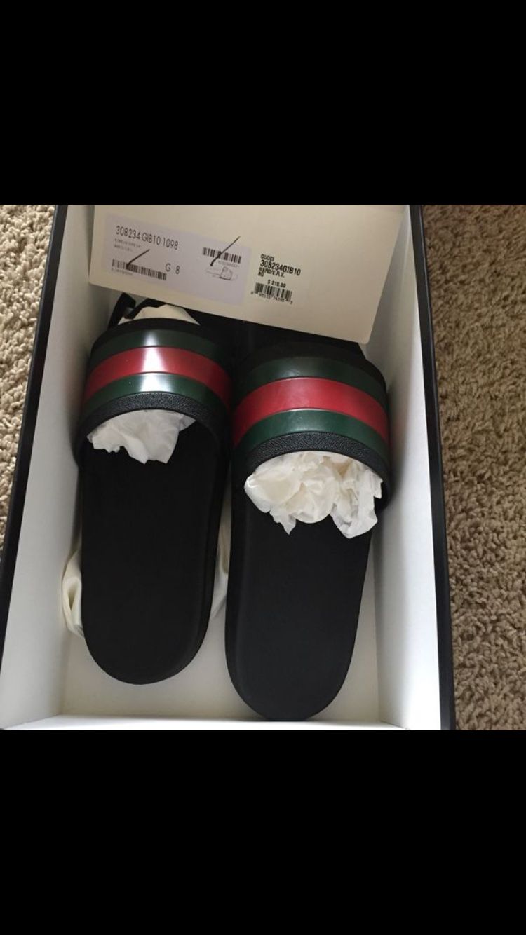 Authentic Gucci slides Size 9.5 men’s