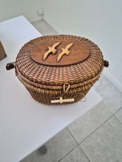 Nantucket Style Woven Basket with Lid