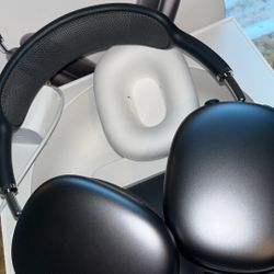 AirPods Max Great Condition 