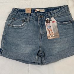 Levi’s Shorts