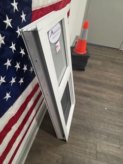 19 x 38 Hurricane Impact