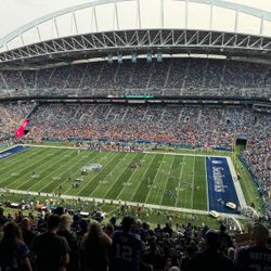 Seahawks vs. Cardinals (2 Tickets)