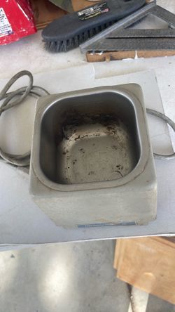 Ultrasonic parts cleaner