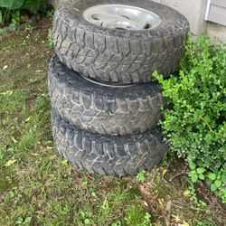 3- 285/70/17 Master craft Tires With Good Tread