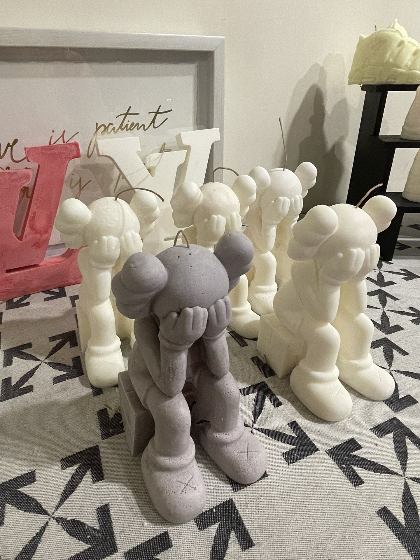 louis vuitton kaws