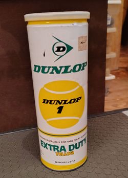 Tennis balls
