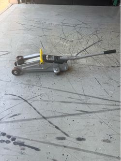 Portable 2 ton car jack
