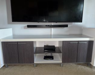 Tv console