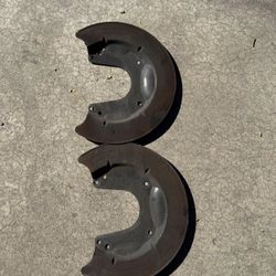 2010-2014 Mustang gt Oem dust shield