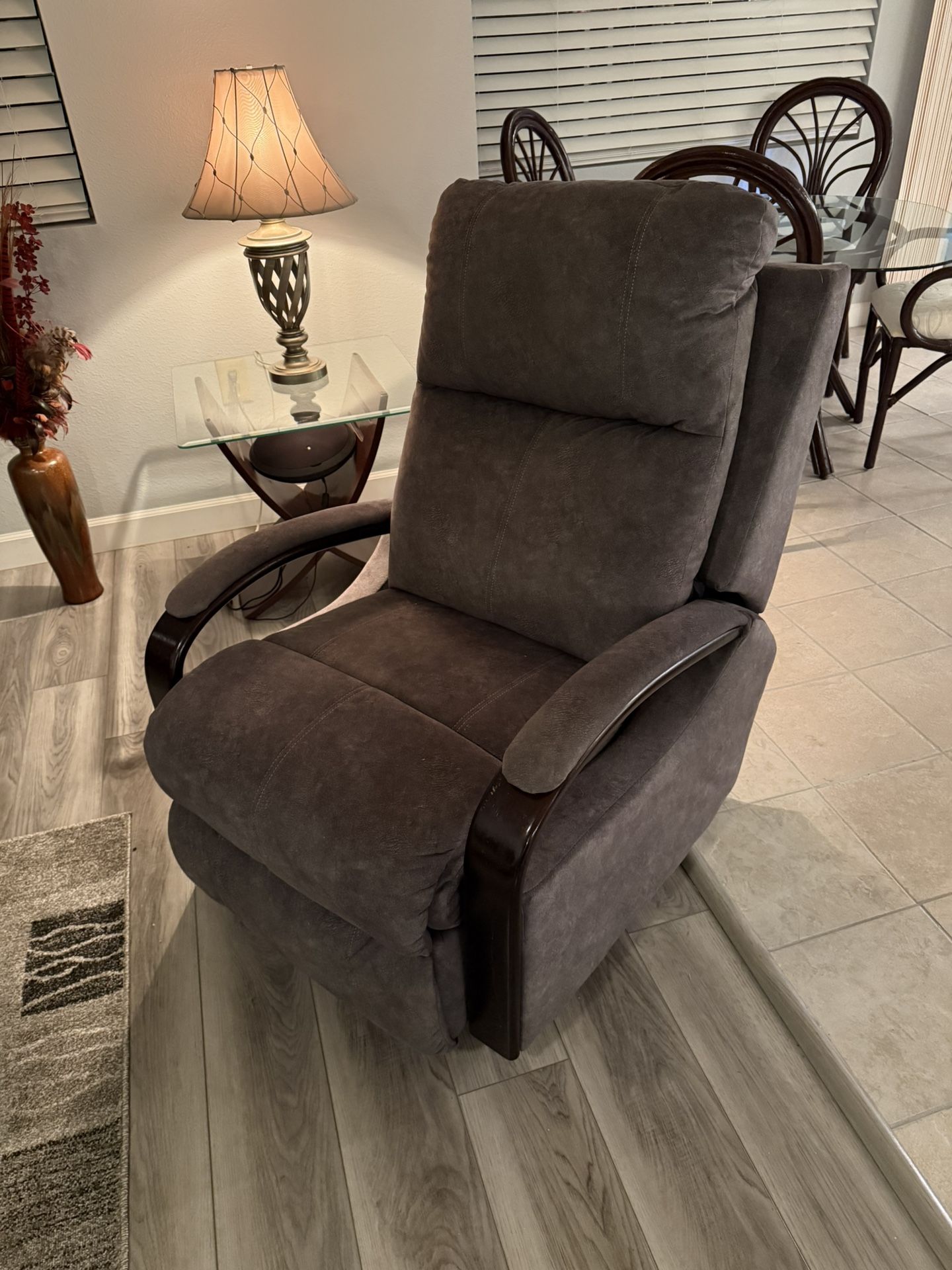 Catnapper Swivel Glider Recliners