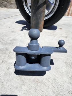 Tow HITCH