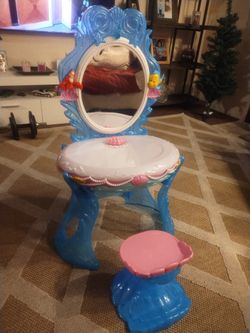 Little Mermaid Vanity With Store