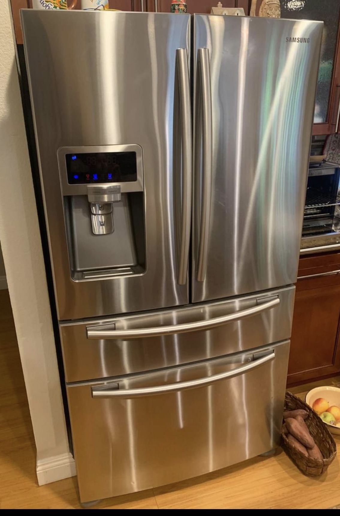 Refrigerator