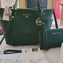 Michael Kors purse 