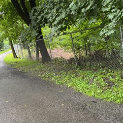 185 Feet Of Chain Link Fencing With Poles Top Rails