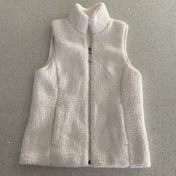 Girls, XS soft plush zip up vest by Carrie Underwood