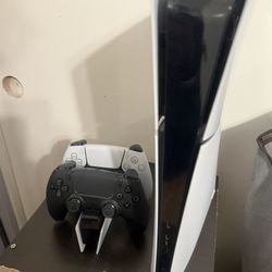 PlayStation 5 With Extra Control And Charging Dock 