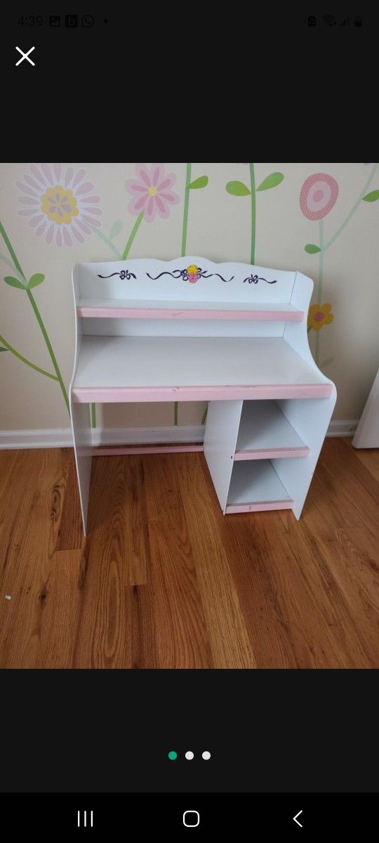 Little Girl Desk