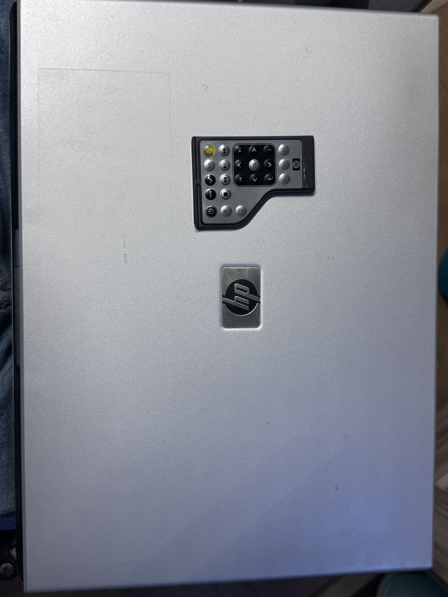 HP Pavilion dv4217cl (dv4000 series) - 1 GB RAM / 80 GB HDD / Windows XP COA - Retro Laptop