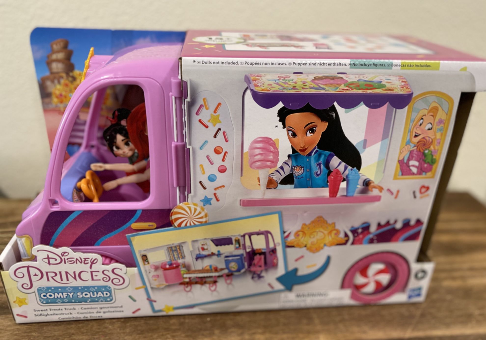 Brand New Unopened Disney Princess Comfy Squad Sweet Treats Truck, Playset with 16 Accessories, Pretend Ice Cream Shop, Toy for Girls 5 Years Old and