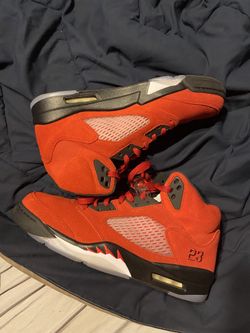 Ragging Red Bulls (size12)