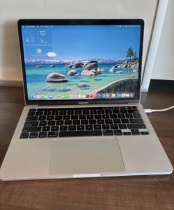 MacBook Pro 13” 2020 Touch Bar 16gb ram 500gb ssd