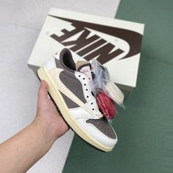 Jordan 1 Low Travis Scott Reverse Mocha 111