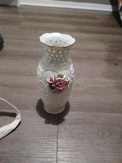 Victorian Collection Vase