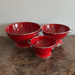 Set of 3 enameled strainers
