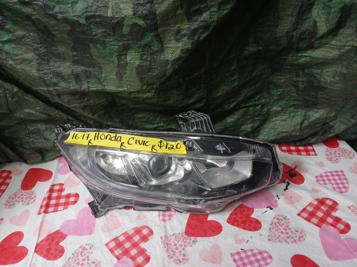 2016-17 Honda Civic Right Headlight