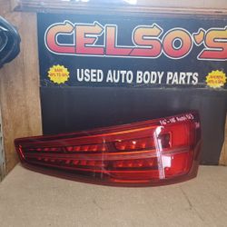 16 18 Audi Q3 RH Tail Light LED OEM. 