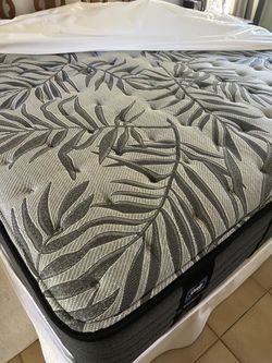 King Mattress Sealy Posturepedic OBO