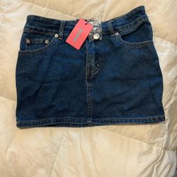 Brand new “Edikted” brand mini jean skirt 