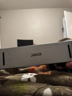 Jannie Docking Station
