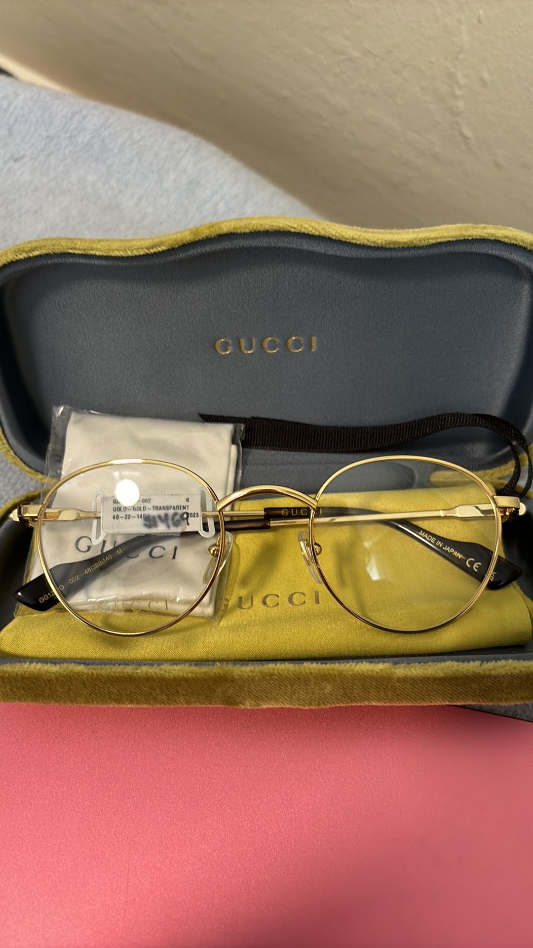 Gucci Unisex Eye Glasses With Case