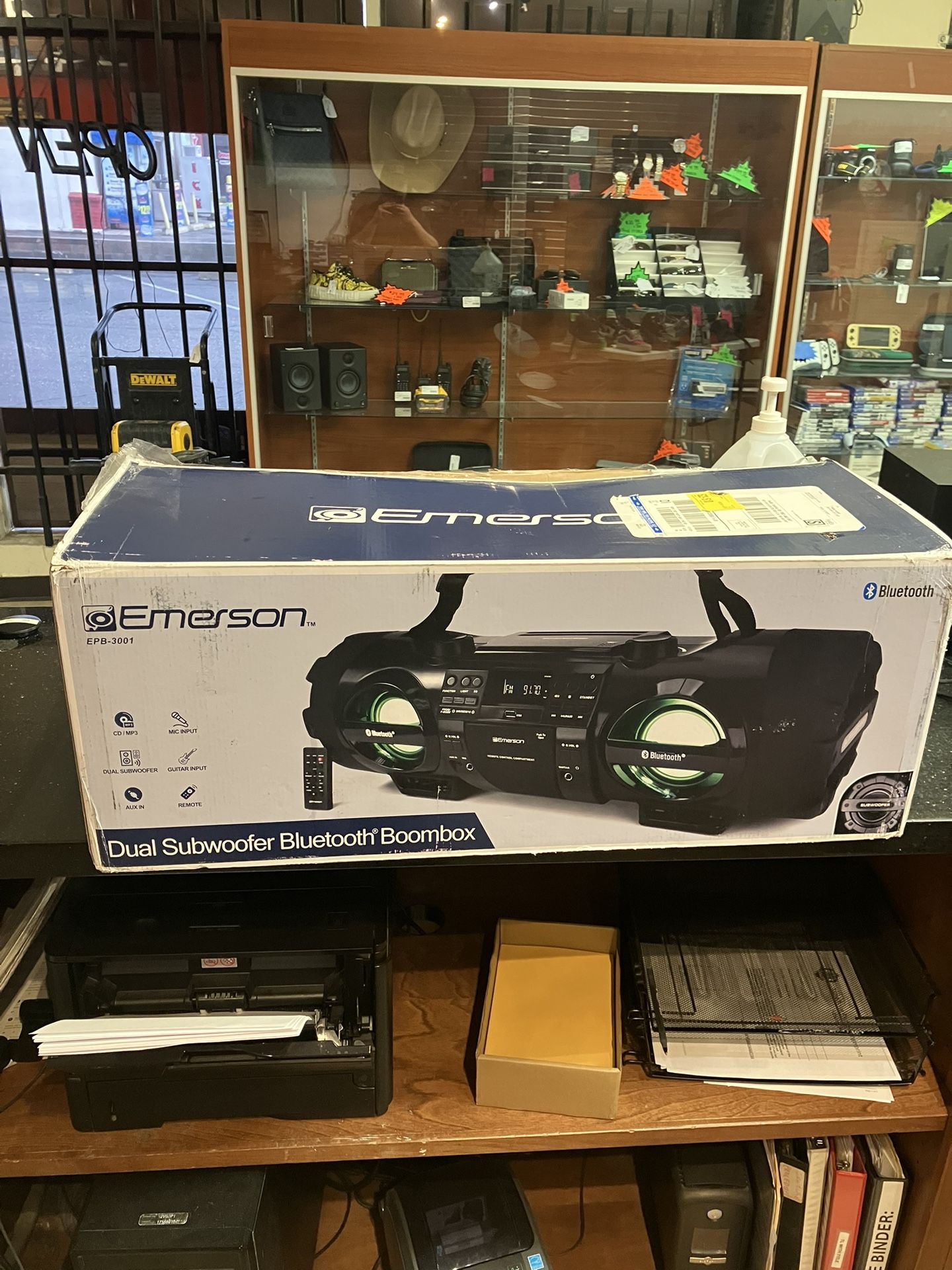 Emerson Bluetooth Boombox Rob-3001 109848-1 JAR