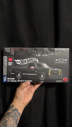 Mattel brick shop Chevy Silverado
