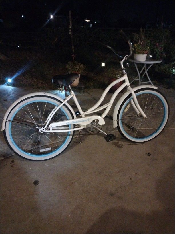 26 INCH Beach Cruiser Bike Best Offer