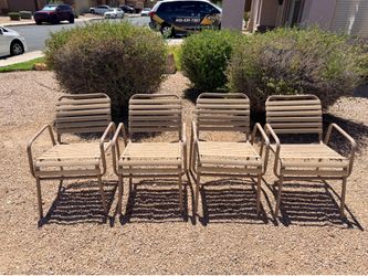 Set (4) Beige Metal Outdoor Patio Chair Set (LxWxH: 28” x 22” x 31”)