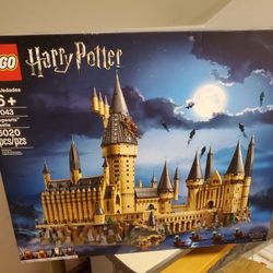 Harry Potter Hogwarts LEGO Castle 71043 In Numbered Bags