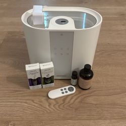 Humidifier With Essential Oils 