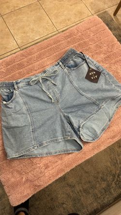 New Ava & Viv denim style shorts