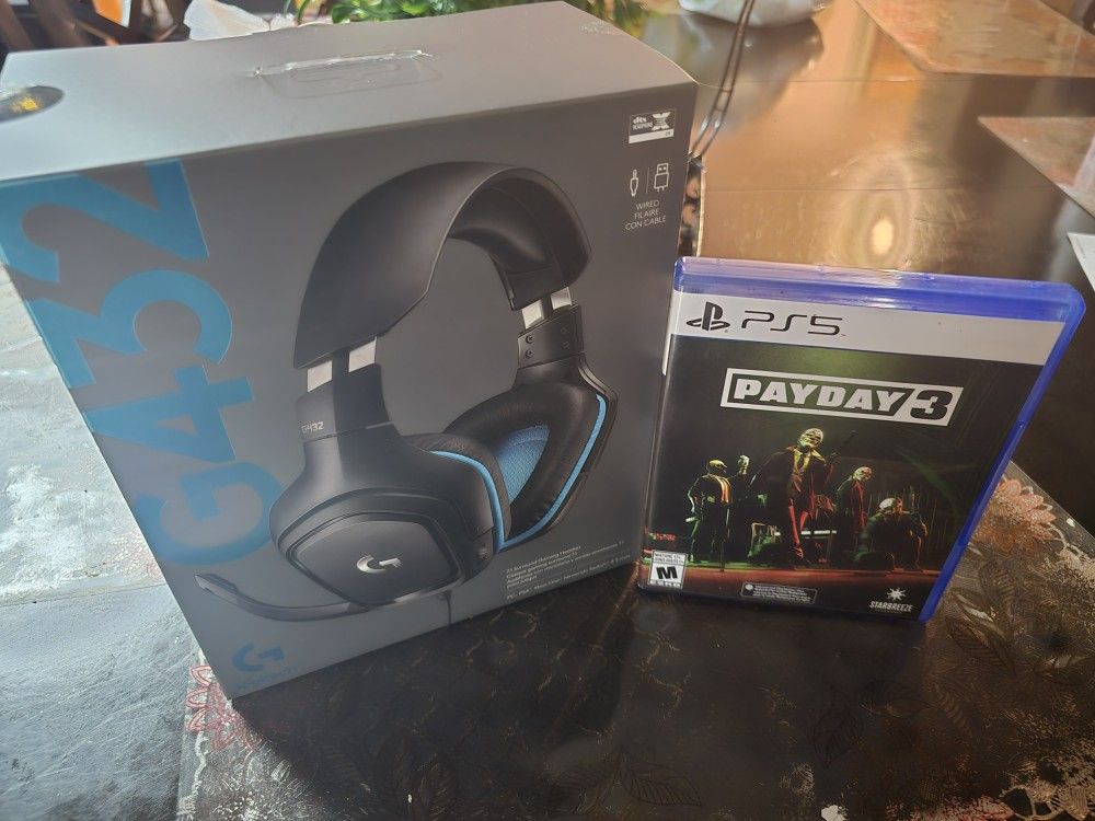 Playstation 5 Game And Headphone