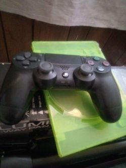 Use PS4 controller works perfect....2 Xbox 360 games